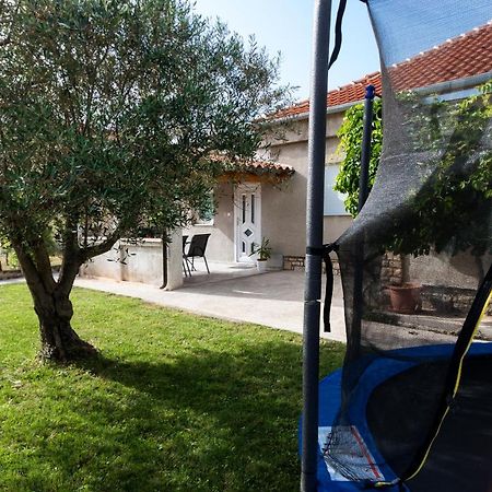 פאז'אנה Holiday Apartment Near The Beach מראה חיצוני תמונה