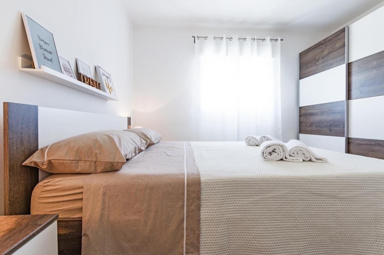 פאז'אנה Holiday Apartment Near The Beach מראה חיצוני תמונה