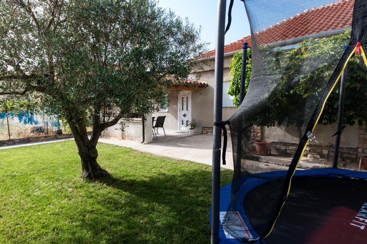 פאז'אנה Holiday Apartment Near The Beach מראה חיצוני תמונה